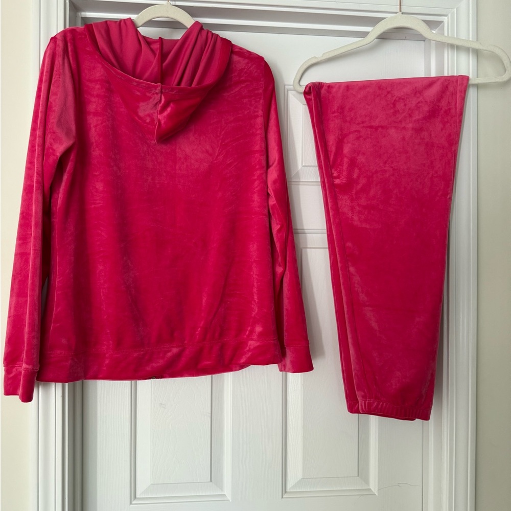 Lilly Pulitzer Larina Velour Jacket and Mallie Velour Pants - Picture 2 of 8